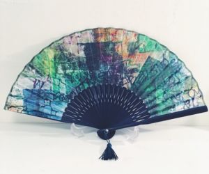 Year|2015<br />Size| mm<br />Material|Mixed Media on paper<br /> 新京清堂 クリエイターコラボレーション扇子