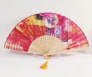 Year|2015<br />Size| mm<br />Material|Mixed Media on paper<br /> 新京清堂 クリエイターコラボレーション扇子